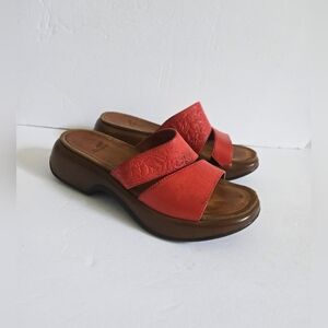 Dansko Slide Red Tan Leather Sandals Size EU 37 US 6.5 7